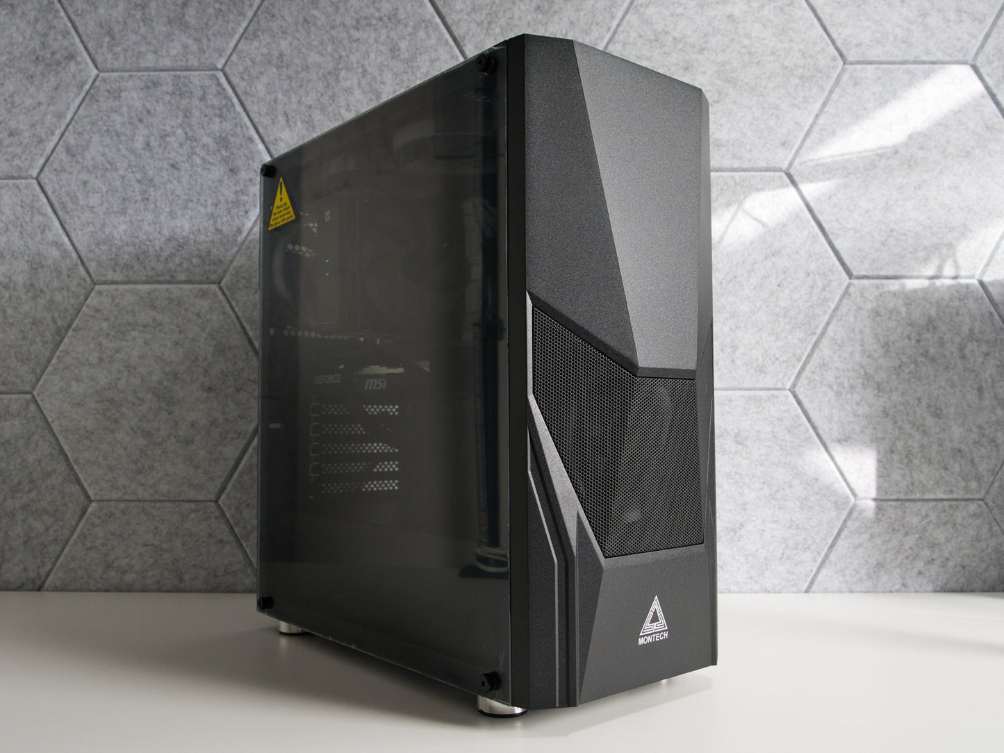 Gaming PC Schwarz | RTX 5050 (8GB) | Ryzen 5 5500 | 16GB RAM | 500GB SSD | Mesh ARGB