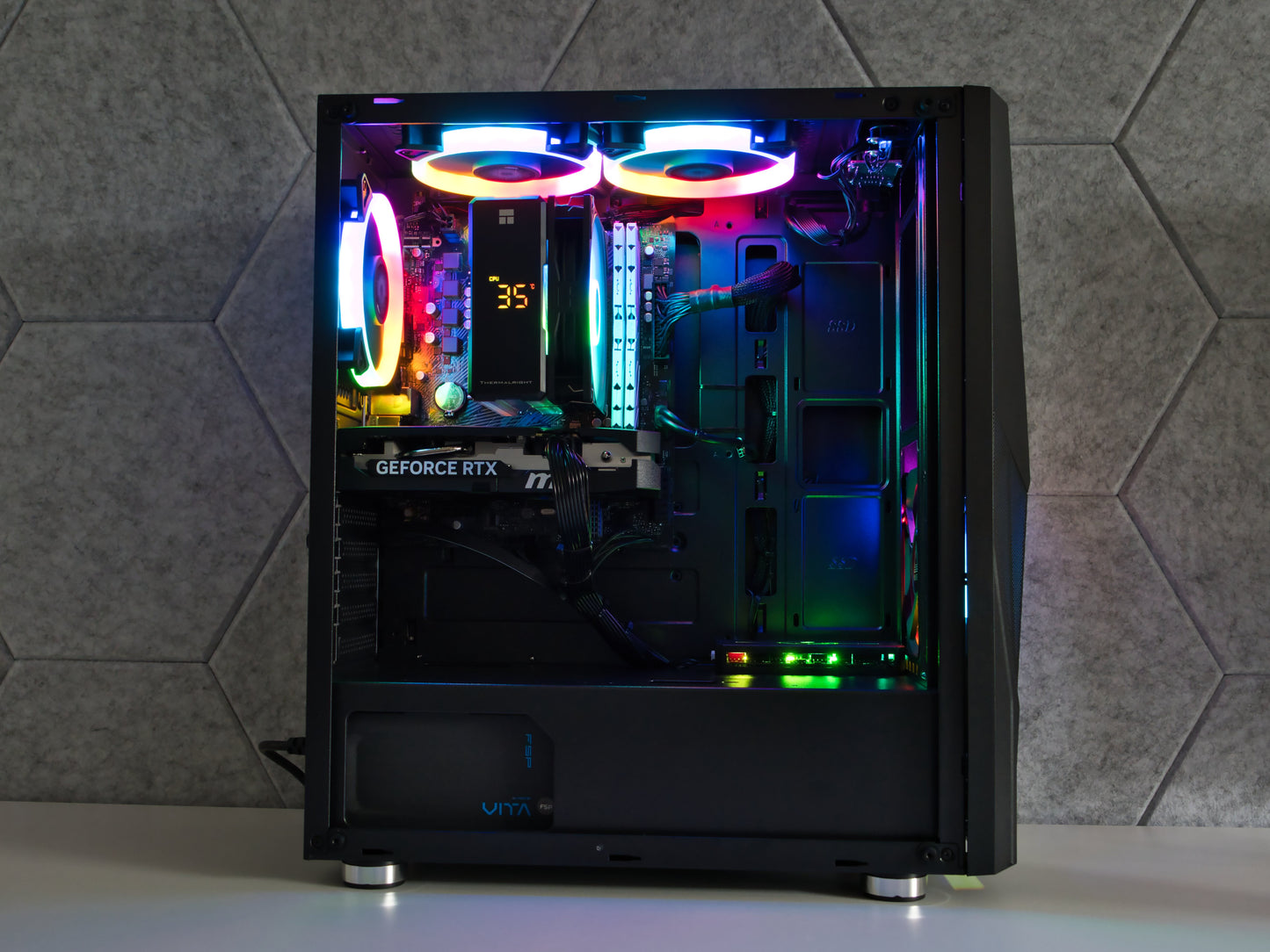 Gaming PC Schwarz | RTX 5050 (8GB) | Ryzen 5 5500 | 16GB RAM | 500GB SSD | Mesh ARGB
