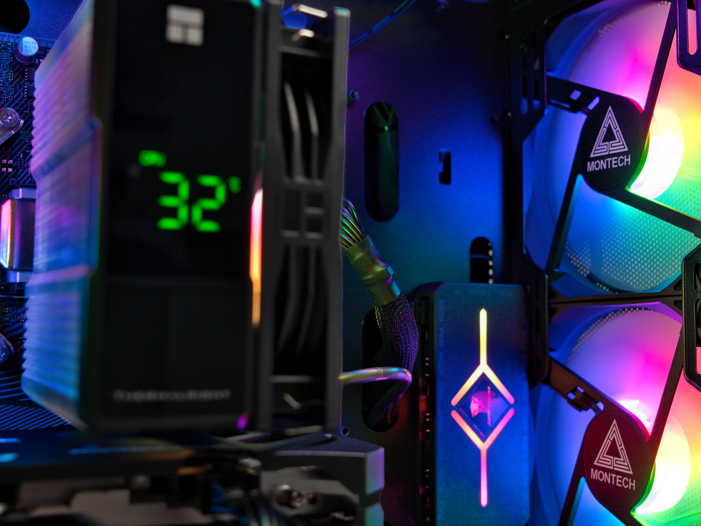 Gaming PC Schwarz | RTX 5050 (8GB) | AMD Ryzen 5 5500 | 16GB RAM | 500GB SSD | Win 11