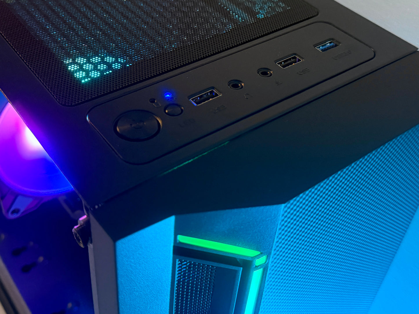 GeForce RTX 3050 6GB | Ryzen 5 5500 | 16GB RAM | 512GB SSD | Garantie